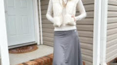 4 Top Tips for Dressing Modestly While Traveling