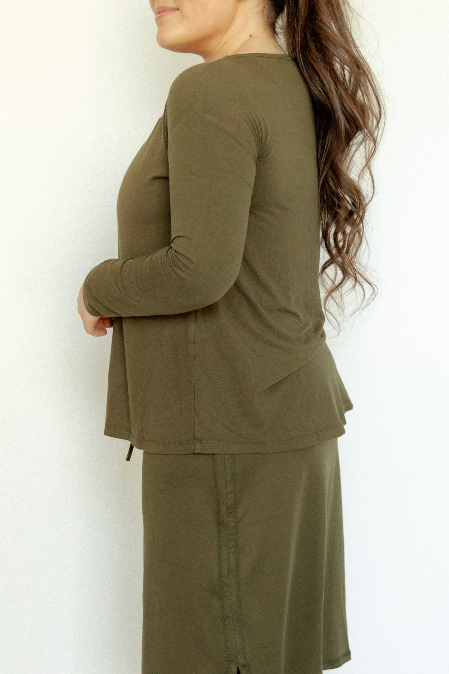 Butter Soft Boat Neck Tee-Olive - Snoga Athletics