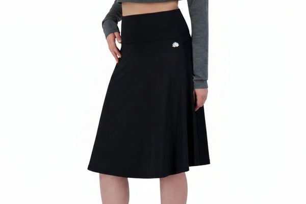 Snoga Athletics lightweight black modest fitness skirt with side zipper pocket