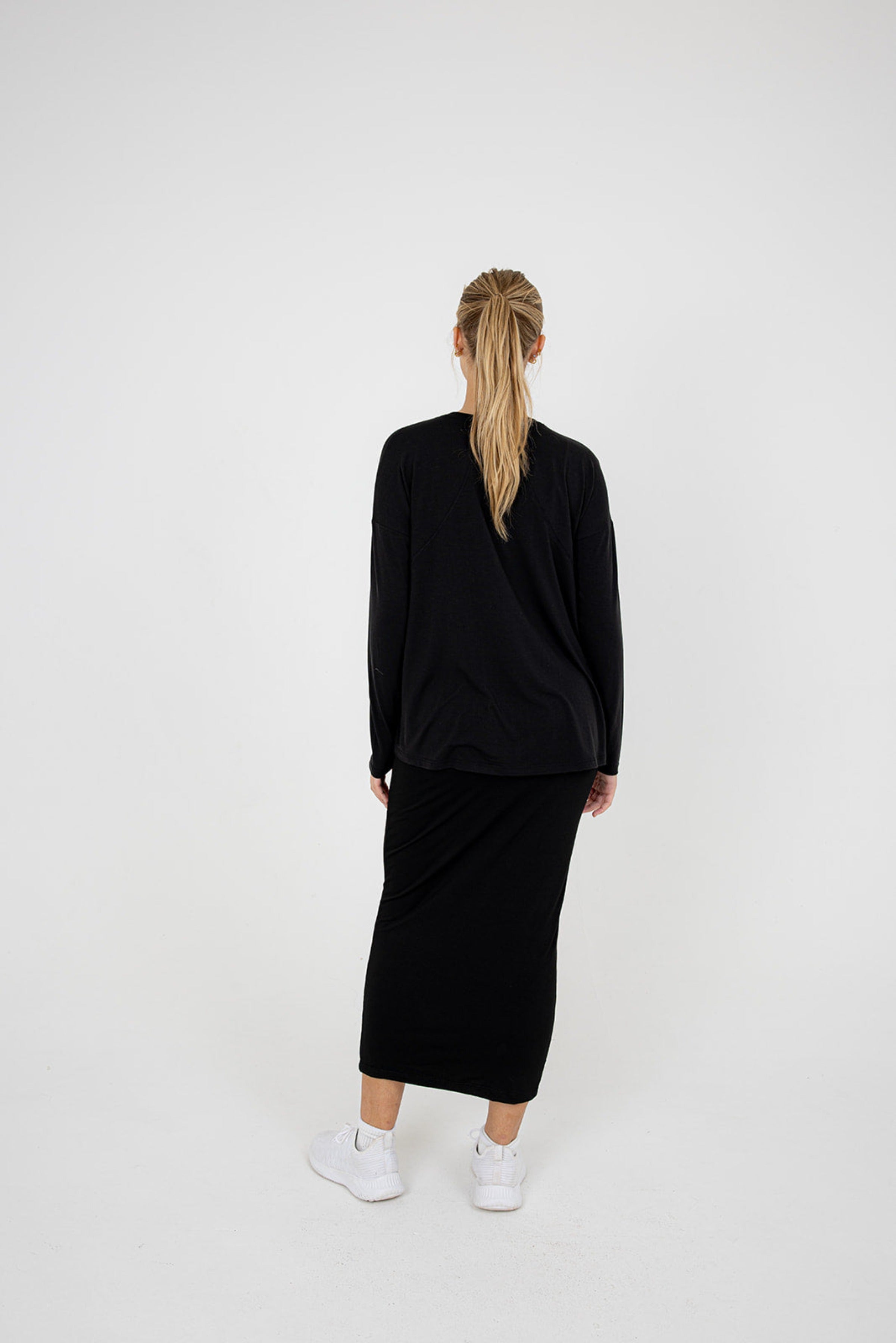 Snoga Athletics Skirt T Shirt Skirt 33" - Black