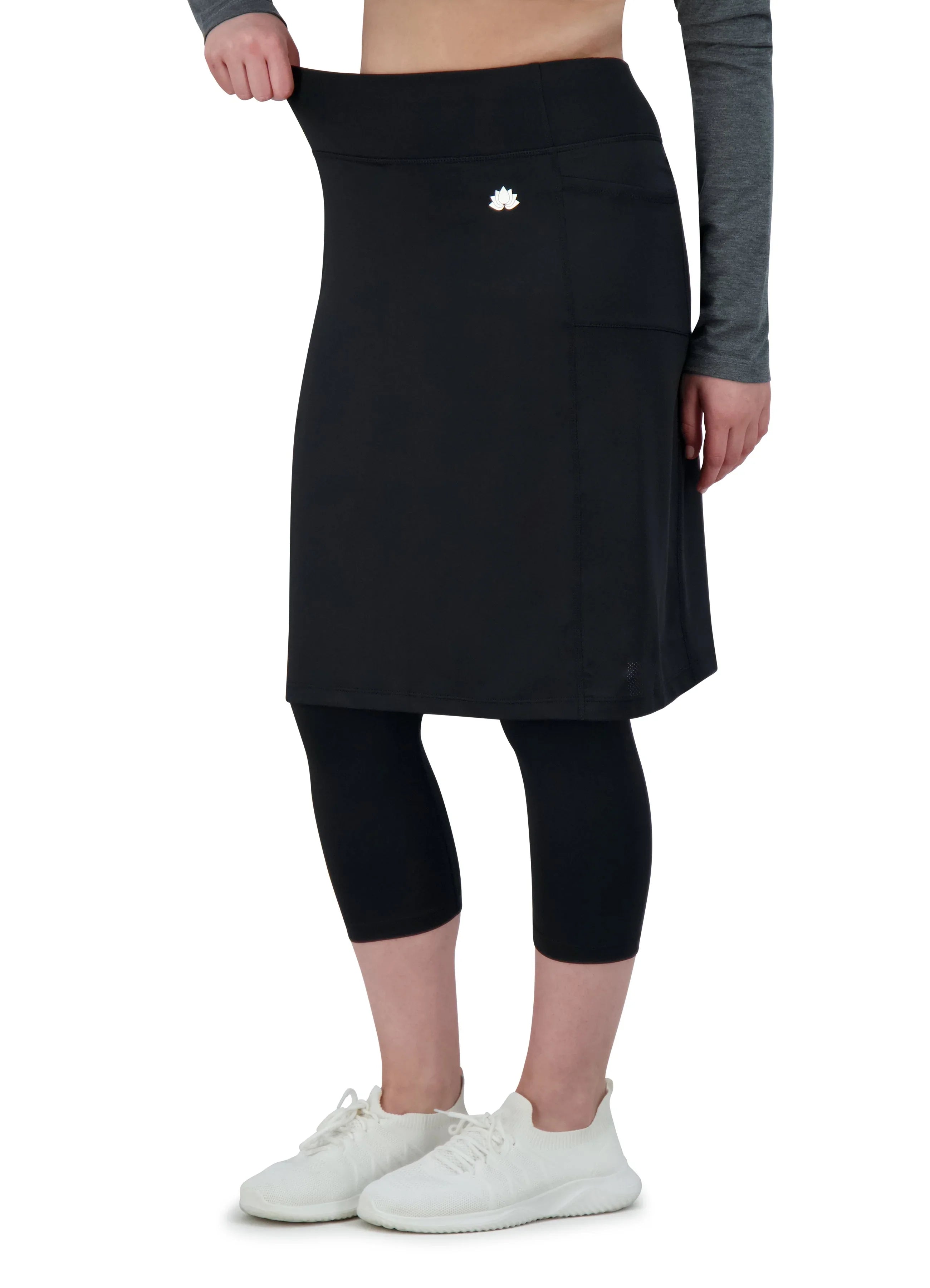 Snoga Athletics black skirted leggings with double pockets, modest activewear for women