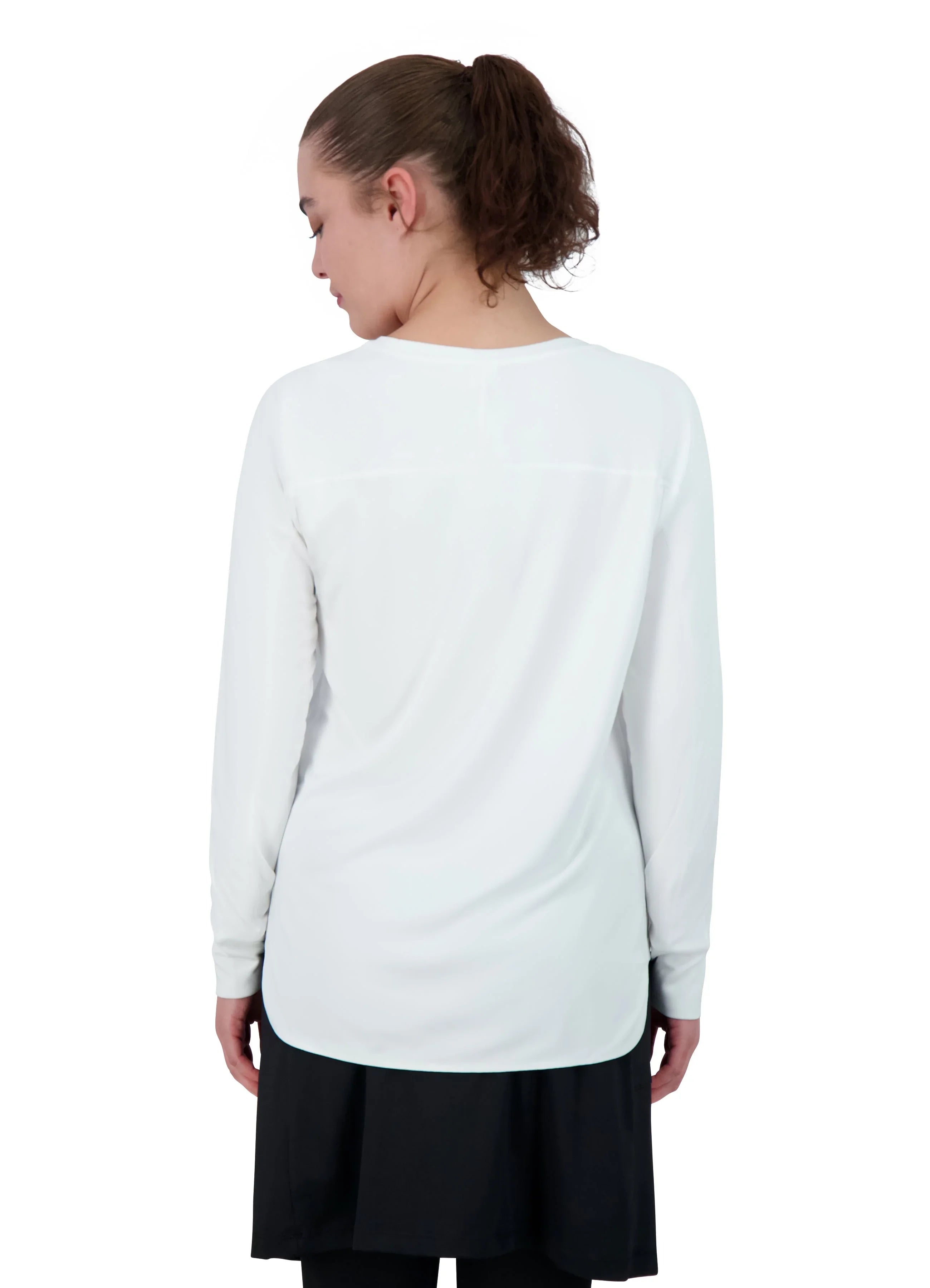 Woman wearing Snoga Athletics white long sleeve relaxed fit active top, back view