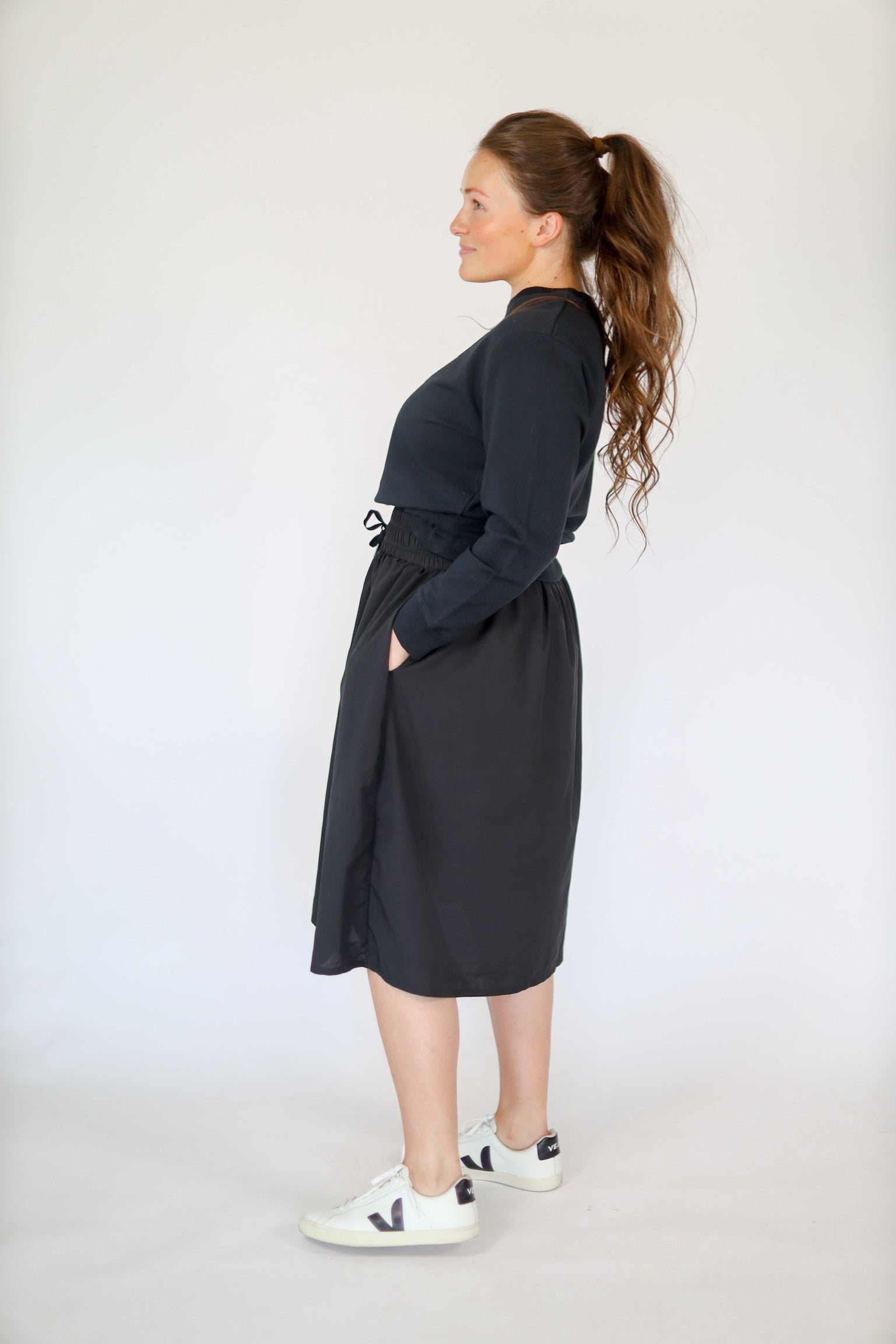 Snoga Athletics skirts Drawstring Tech High Rise Skirt-Black