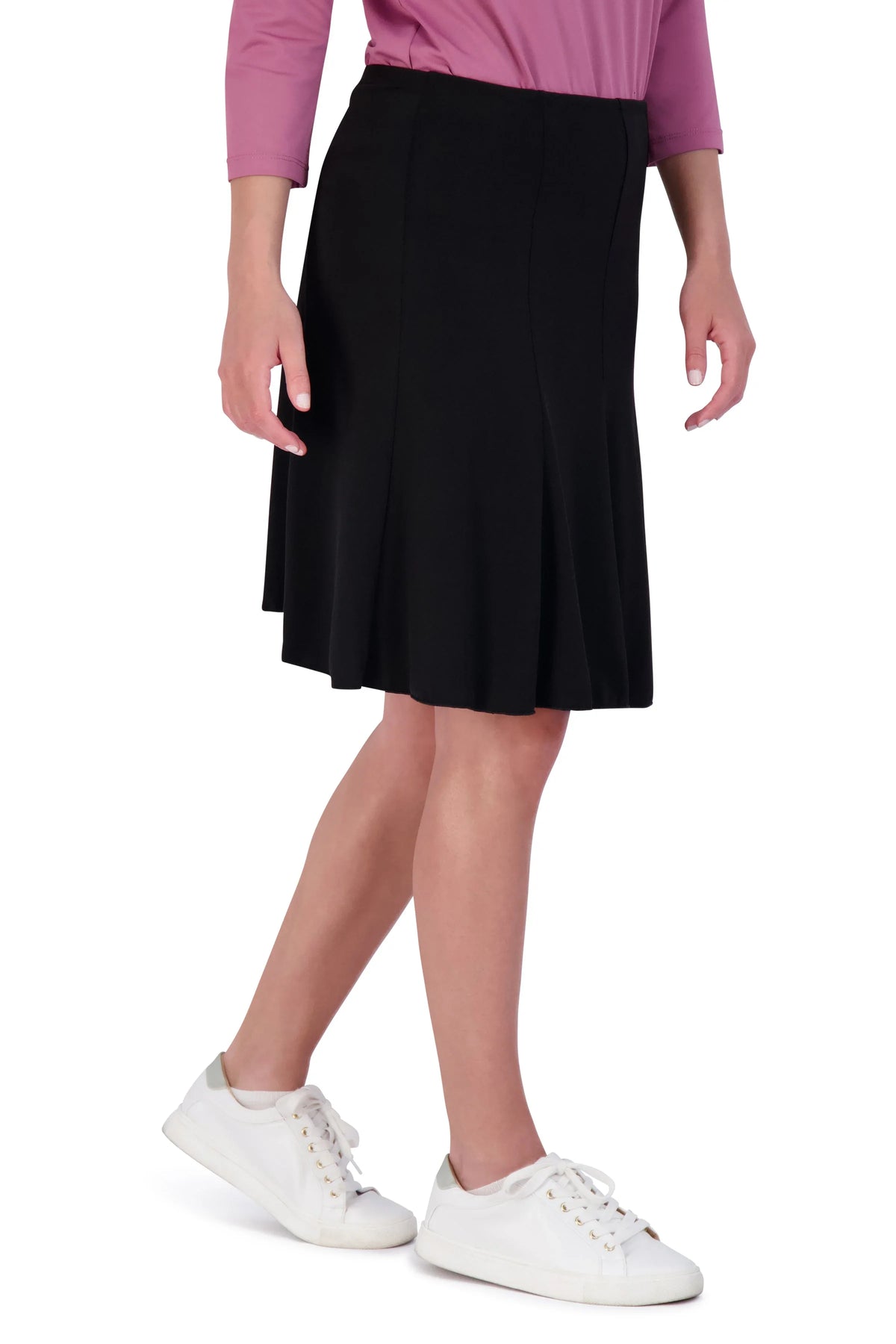 Woman wearing Snoga Athletics black twirly pull-on skirt, casual modest activewear